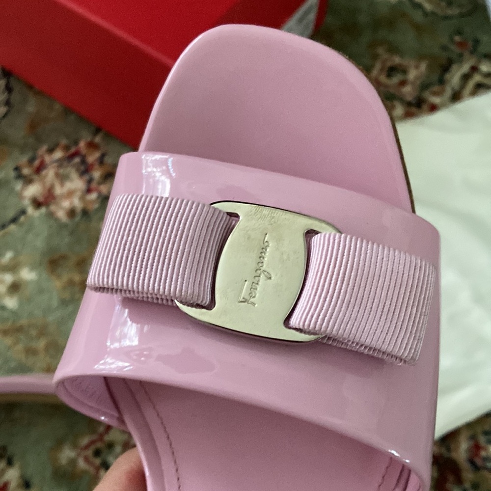 Ferragamo heels 🦄 - Picture 16 of 17